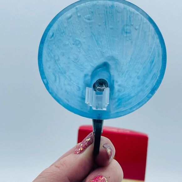 Hallmark Keepsake ET E.T. Extra Terrestrial 20th Anniversary Christmas Ornament - Picture 5 of 9